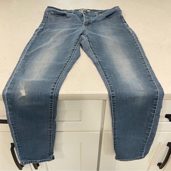 Women’s Levi’s 311 Shaping Skinny Jeans. Size 30x30 - Picture 3 of 11